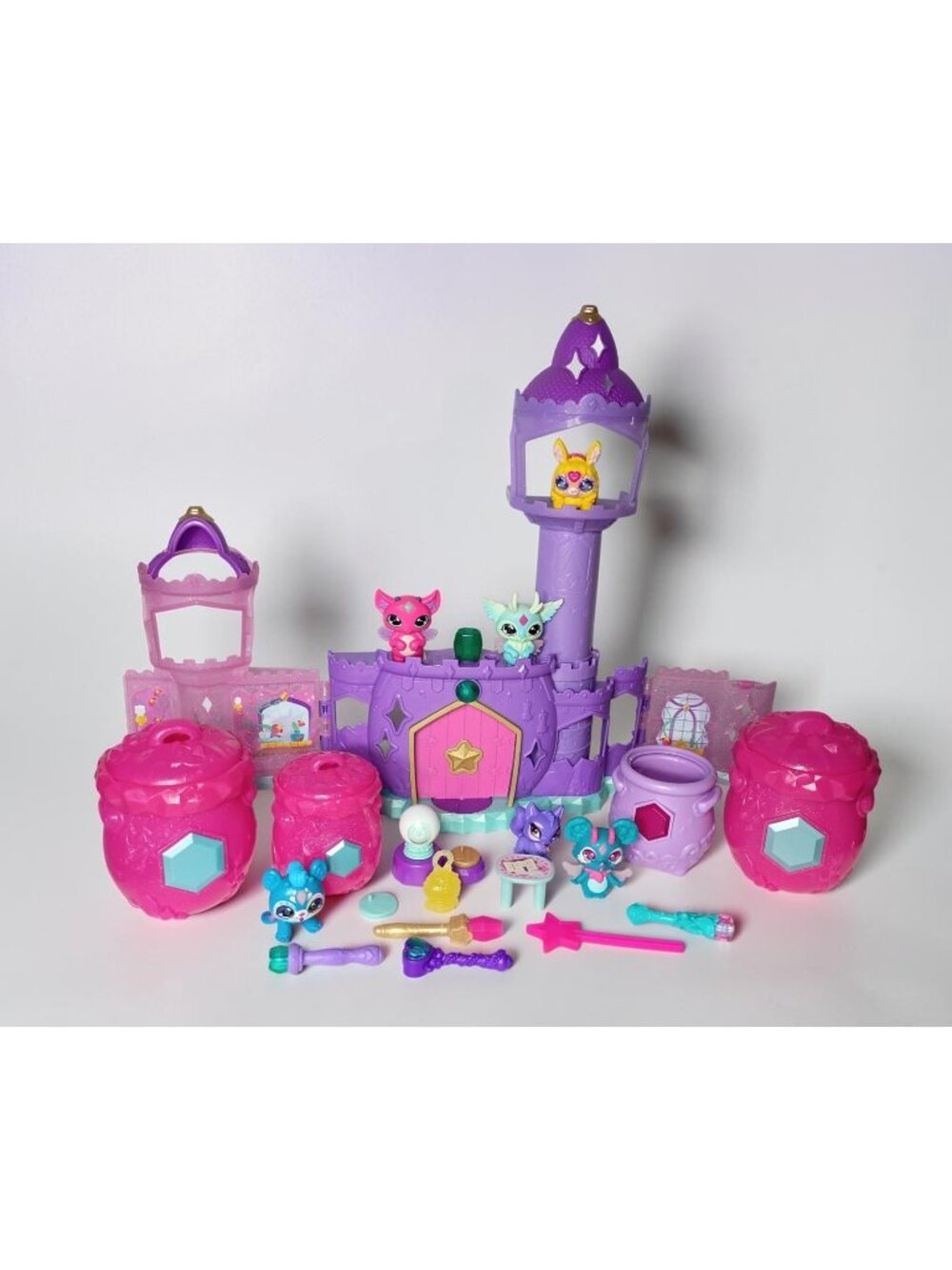 Magic Mixies Playset Castle w/ Figures Table Mini Figures Wand Empty Caldrons